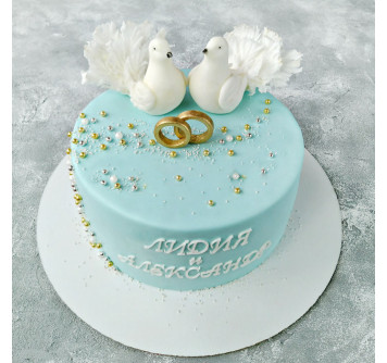Свадебный торт с голубками
