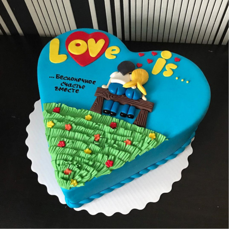 Торт на 14 февраля в стиле Love is