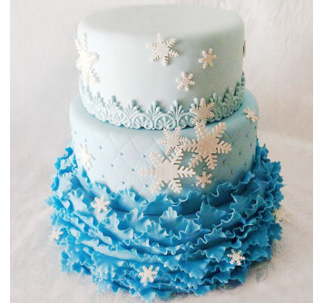 Новогодний свадебный торт со снежинками