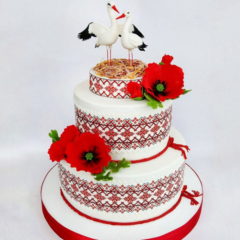 Свадебный торт с аистами