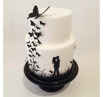 Двухъярусный торт на свадьбу с бабочками