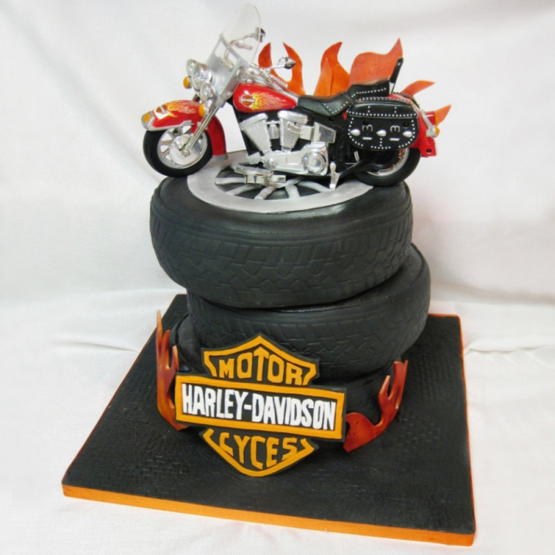 Корпоративный торт с логотипом Harley-Davidson