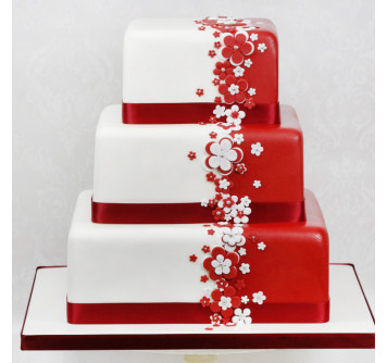 Бело-красный торт на свадьбу с лентой