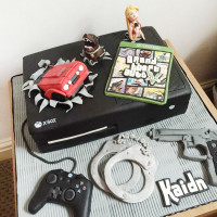 Торт приставка xBox и игра GTA