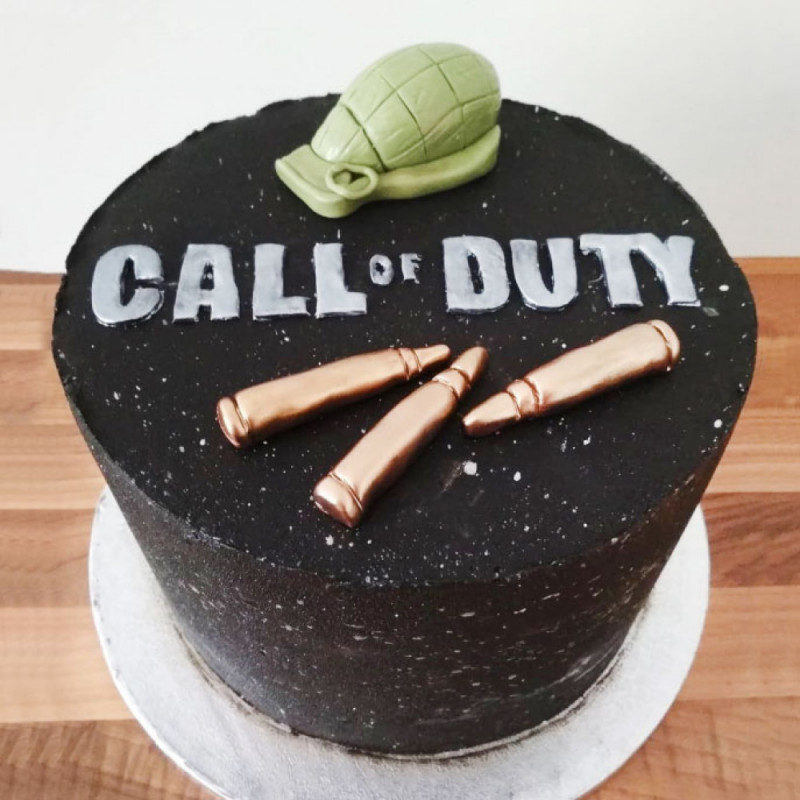 Торт Call of Duty с оружием