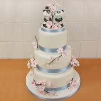 Свадебный торт с пандами и сакурой