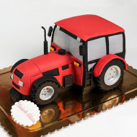 Торт в виде трактора