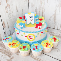 Торт на первый зуб