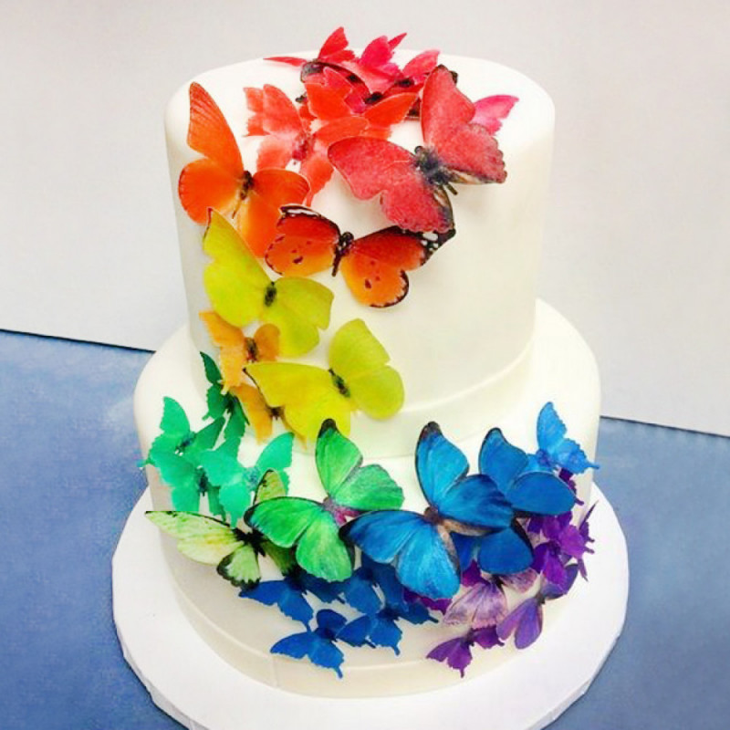 Свадебный торт с разноцветными бабочками
