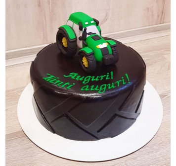 Торт зеленый трактор