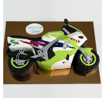 Торт в форме мотоцикла