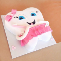 Торт в форме зубика