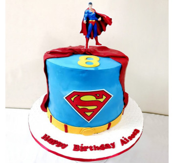 Торт с Суперменом