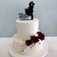 Торт со свадебными силуэтами