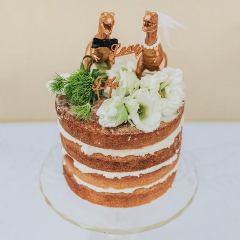 Свадебный торт с тирексами