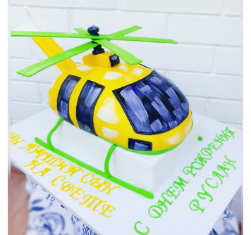 Торт в виде вертолета