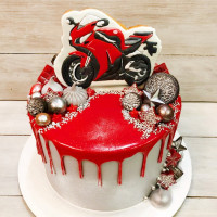 Торт с мотоциклом для мальчика