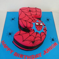 Торт цифра 5 человек паук