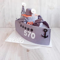 Торт в виде военного корабля