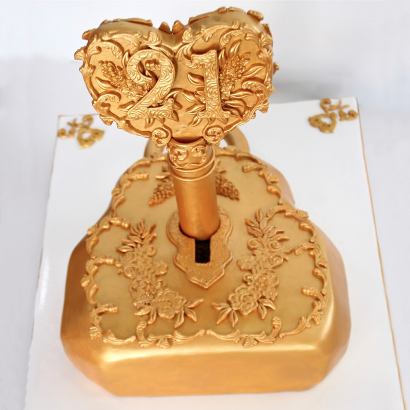 Торт Золотой ключик