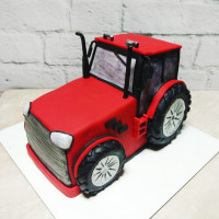 Торт в форме трактора