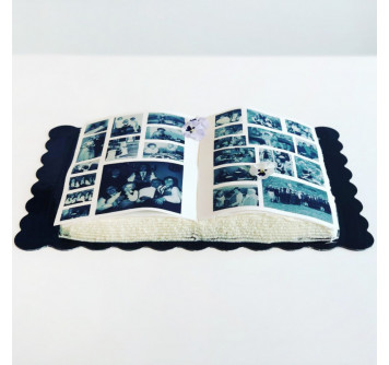 Торт в виде открытой книги