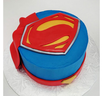 Торт с логотипом Супермена