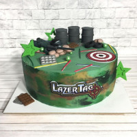 Торт на тему игры Лазертаг