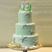 Торт с морскими звездами и коньками