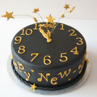 Торт новогодние часы
