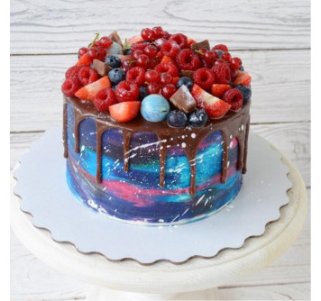 Торт Космос с ягодами