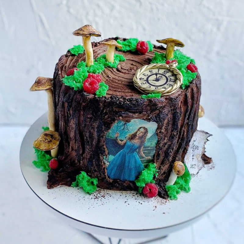 Торт пенек из сказки Алиса в стране чудес