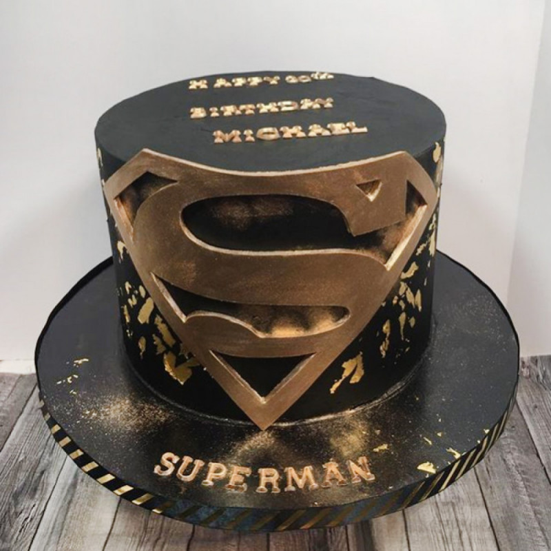 Торт золотой Супермен