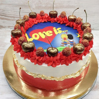Торт Love is без мастики