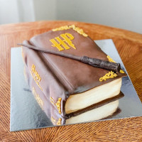 Торт книга Гарри Поттер