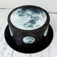 Торт в виде Луны