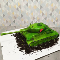Торт в виде танка на 23 февраля