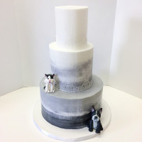 Свадебный торт с собакой и кошкой