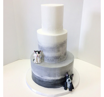 Свадебный торт с собакой и кошкой