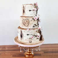 Свадебный торт в виде березовых пеньков