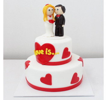 Свадебный торт в стиле Love is