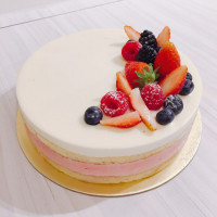 Белый муссовый торт