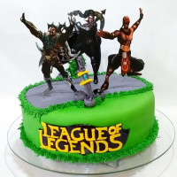 Торт с героями из игры Лига Легенд
