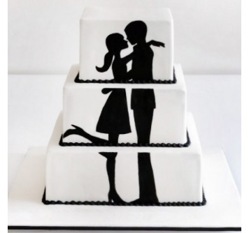 Свадебный торт с силуэтами молотой пары