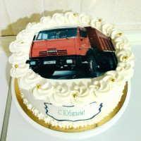 Торт Камаз из крема