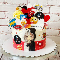 Торт с приложением Тик Ток