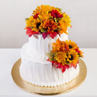Осенний свадебный торт без мастики с живыми цветами